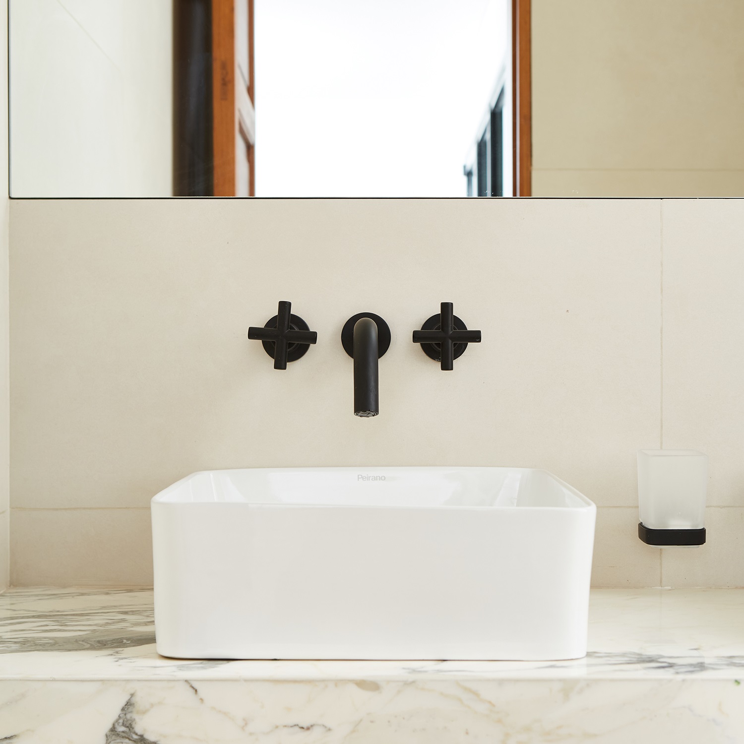 Griferia Bimando Para Lavatorio De Pared Peirano Black Velvet 62-190