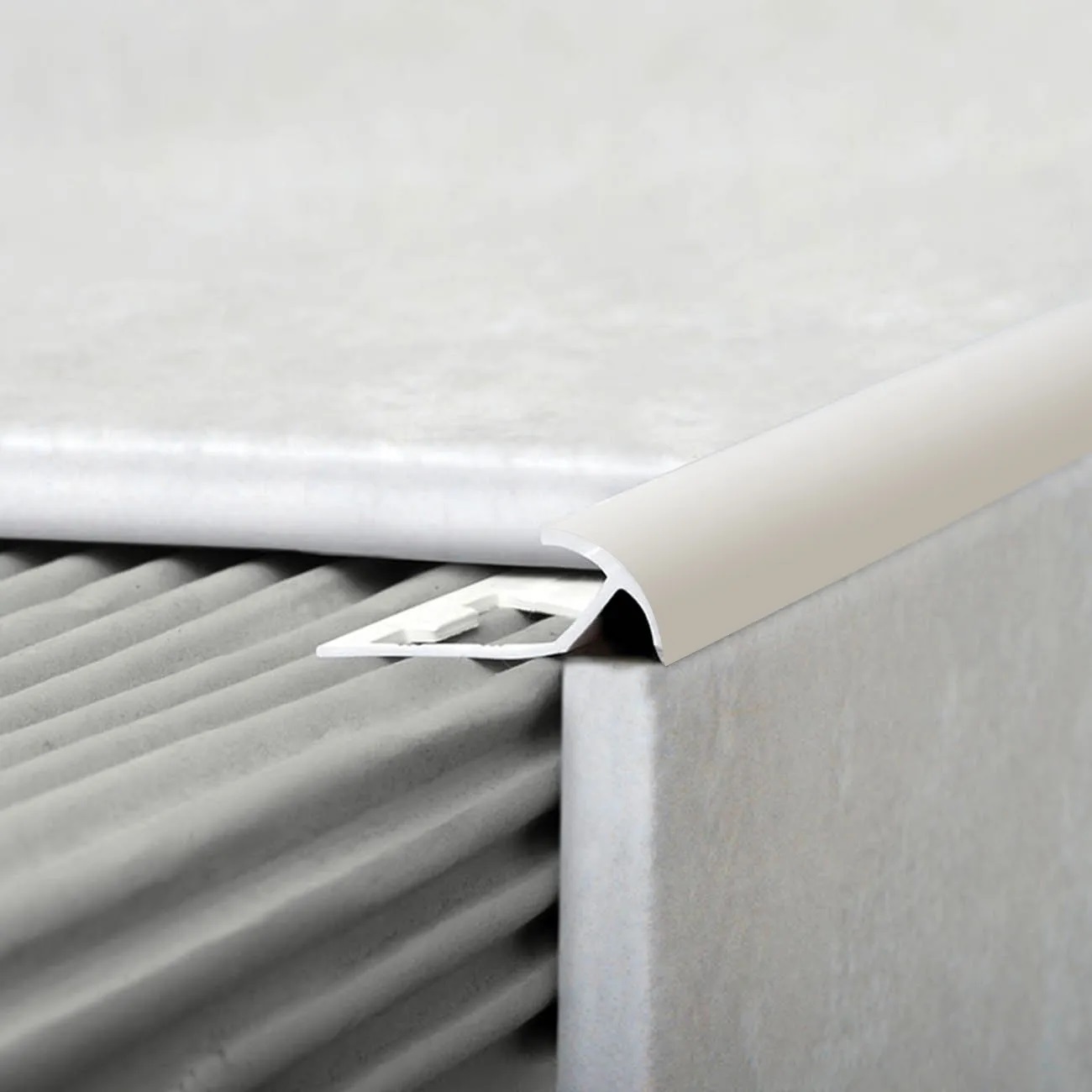 Guardacanto Arco Atrim PVC Marfil 9mm – 208