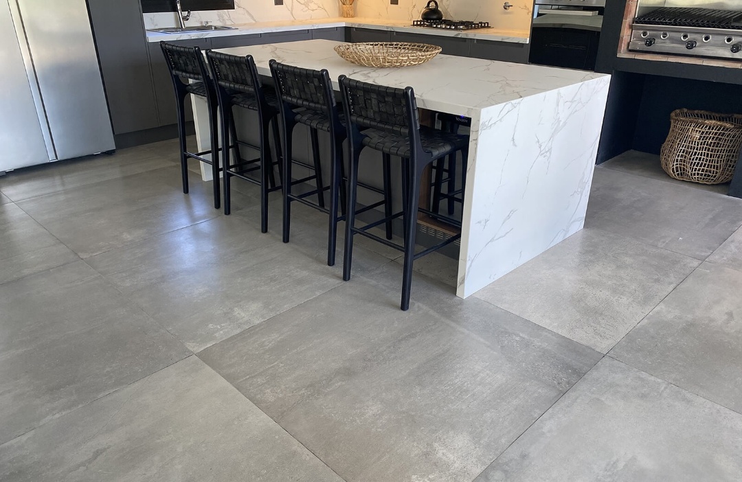 Porcelanato Simil Cemento Vite 120x120 Antico Light Grey Natural